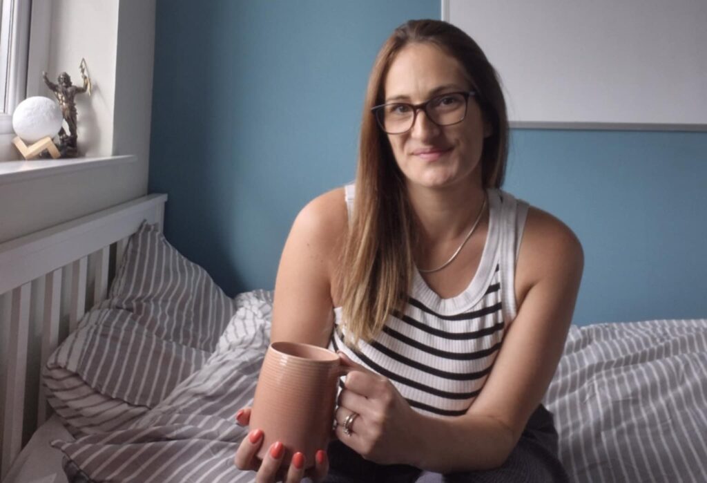 Mum-of-two Jade Zammit quit her stressful 9-5 job to launch her sleep coaching business, Beyond The Stars, after her daughter’s sleep struggles inspired her. She now earns double her old salary and enjoys true flexibility.
