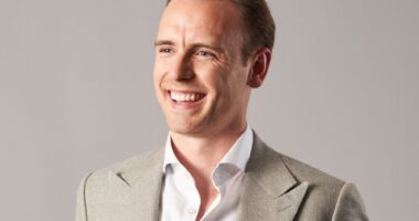 Ex Goldman Sachs banker Daniel Afan Jones launches Bonsai Smart Wealth aiming to digitise financial advice for all after seeing widespread money mismanagement even among finance professionals.