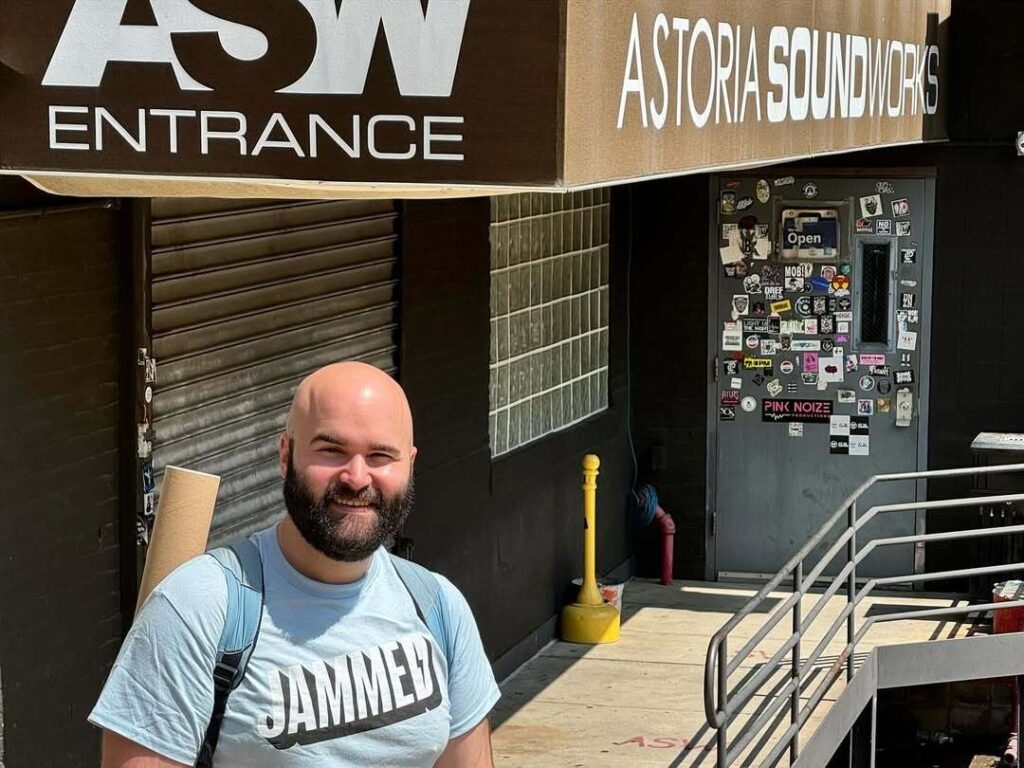 Freelance web developer and drummer Andy Callaghan turned his side project Jammed into a thriving booking platform for creative studios, now used in 17 countries worldwide.