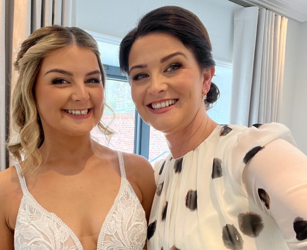 A school-run chat about suncream led mum Kelli Aspland to build a £5.5 million global business - after Dragons' Den stars Deborah Meaden and Peter Jones backed her idea.